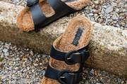 Ljubiteljicama Birkenstock natikača svidjet će se model kojeg rado nosi Gigi Hadid, a kad ih je prošetala, rasprodane su za čas!