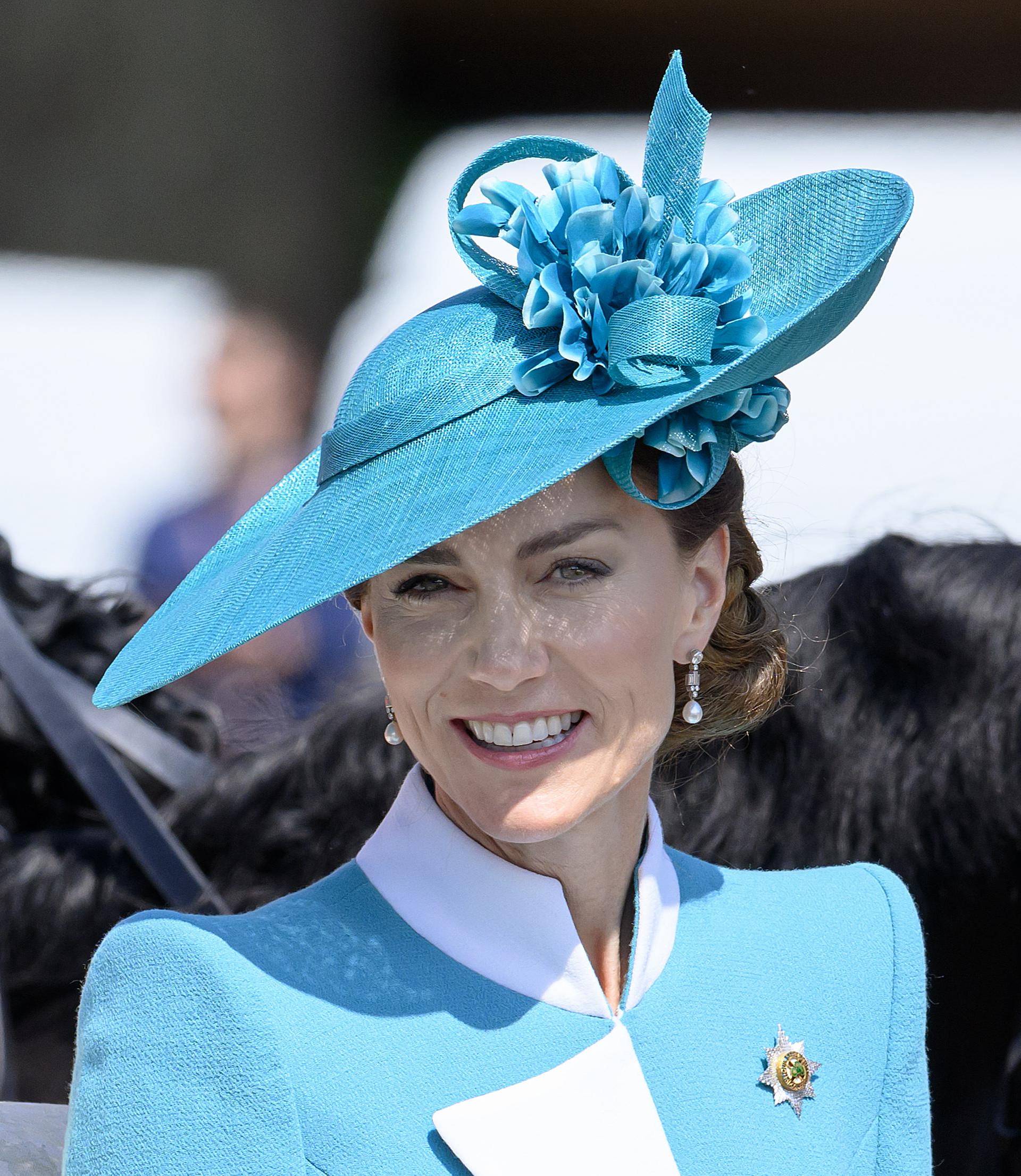 Kate Middleton u neobičnoj plavoj haljini podsjetila na princezu Dianu