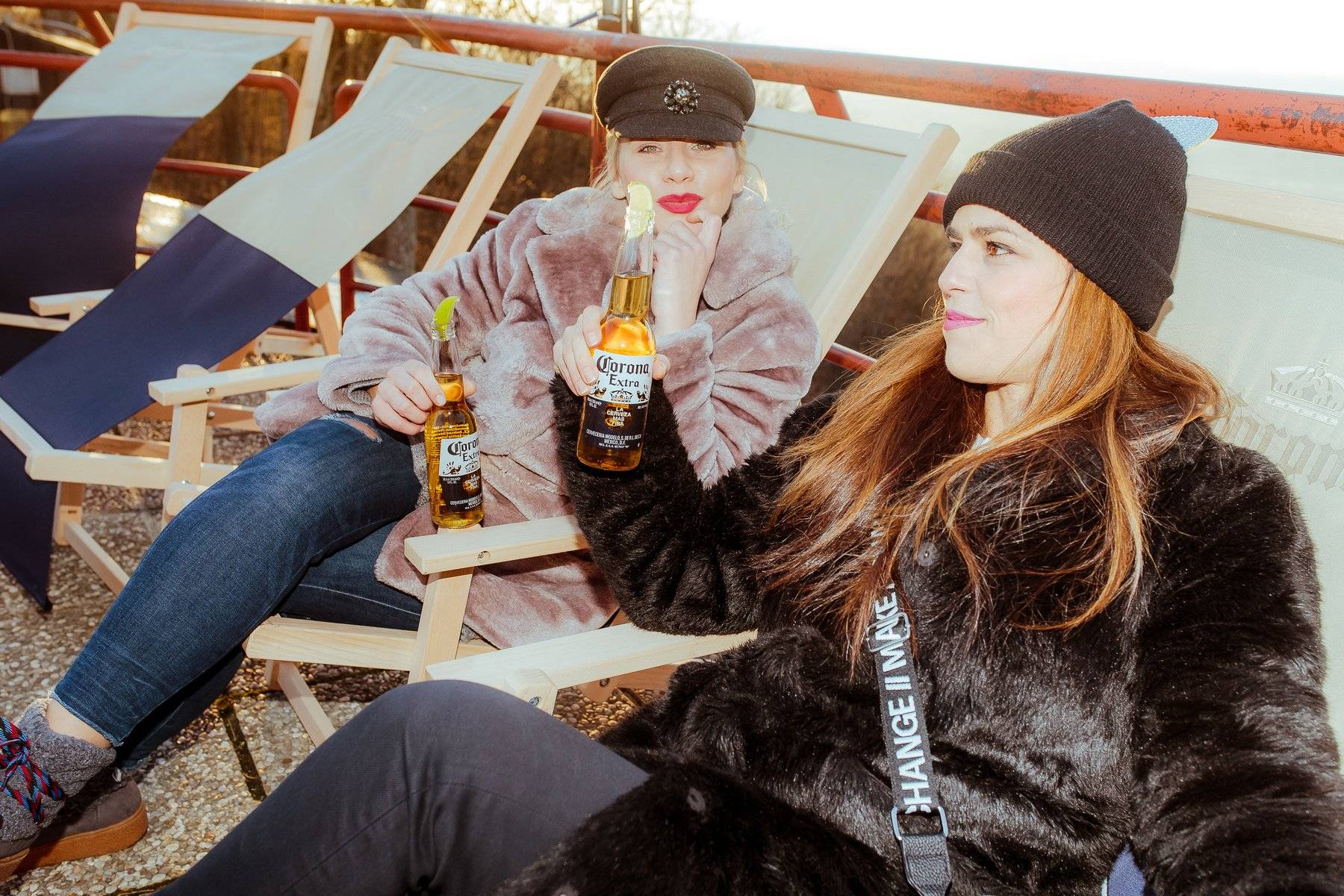 Stylish i po zimi: Naše divne glumice pokazale nam da i zabundane izgledaju odlično! 