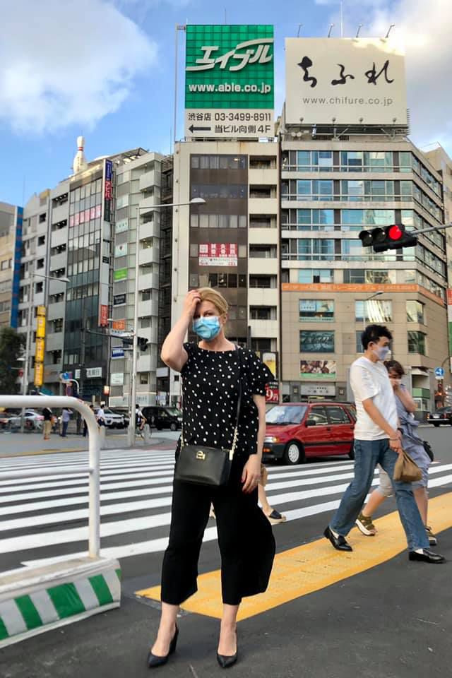 Grabar-Kitarović objavila fotografije iz Tokija, pratitelji je hvale: 'Prekrasne slike, koja linija'