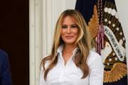 Melania Trump zna koji je najpopularniji uzorak sezone i nosi ga sjajno uz chic suknju