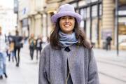 Sivi outfit 'razbila' je efektnom torbicom: 'Ovisno o raspoloženju, nosim i minimalizam i šareno'