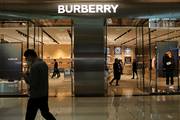 Burberry u krizi: Pad poslovanja dovodi u pitanje kvalitetu i inovativnost brenda