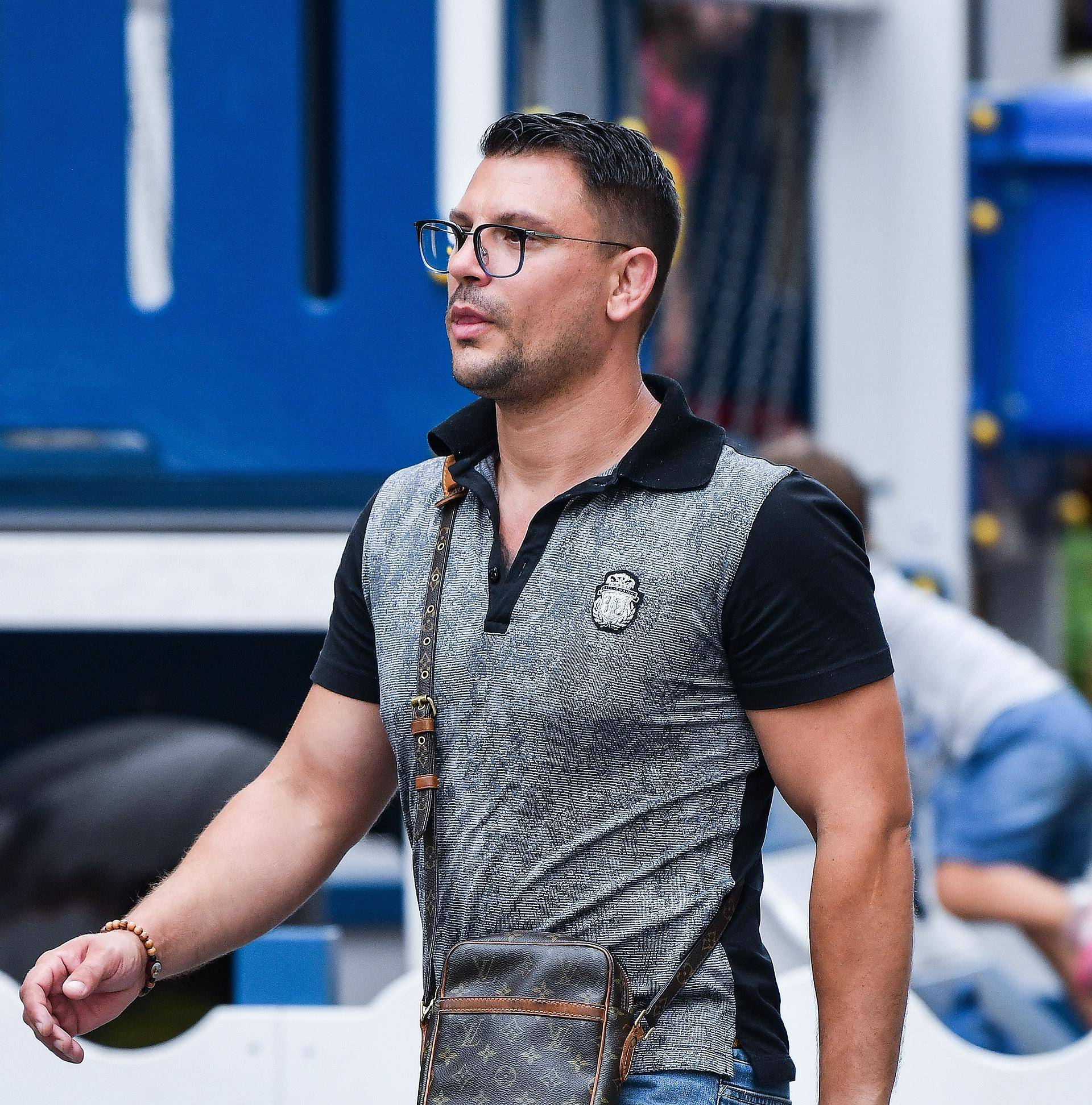 Nisu baš svi oduševljeni muškarcima u sandalama, što kažete na ovog frajera?