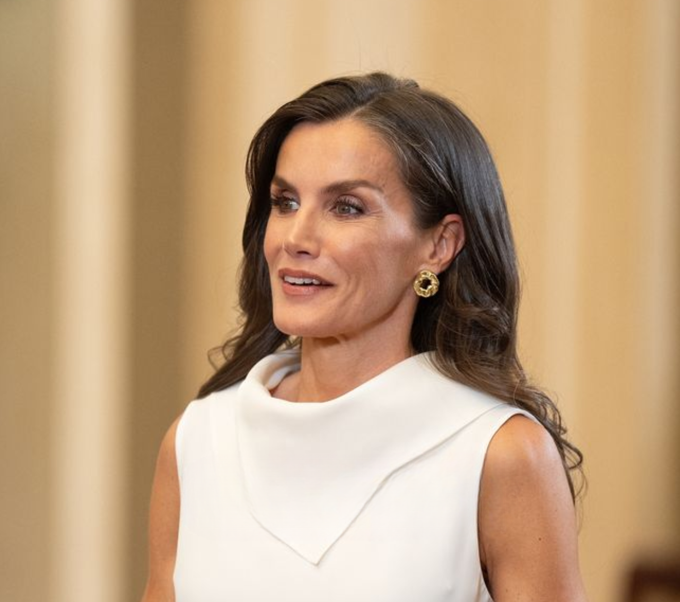 Savršeno elegantan i chic stajling kraljice Letizije rado ćemo prepisivati cijelo ljeto
