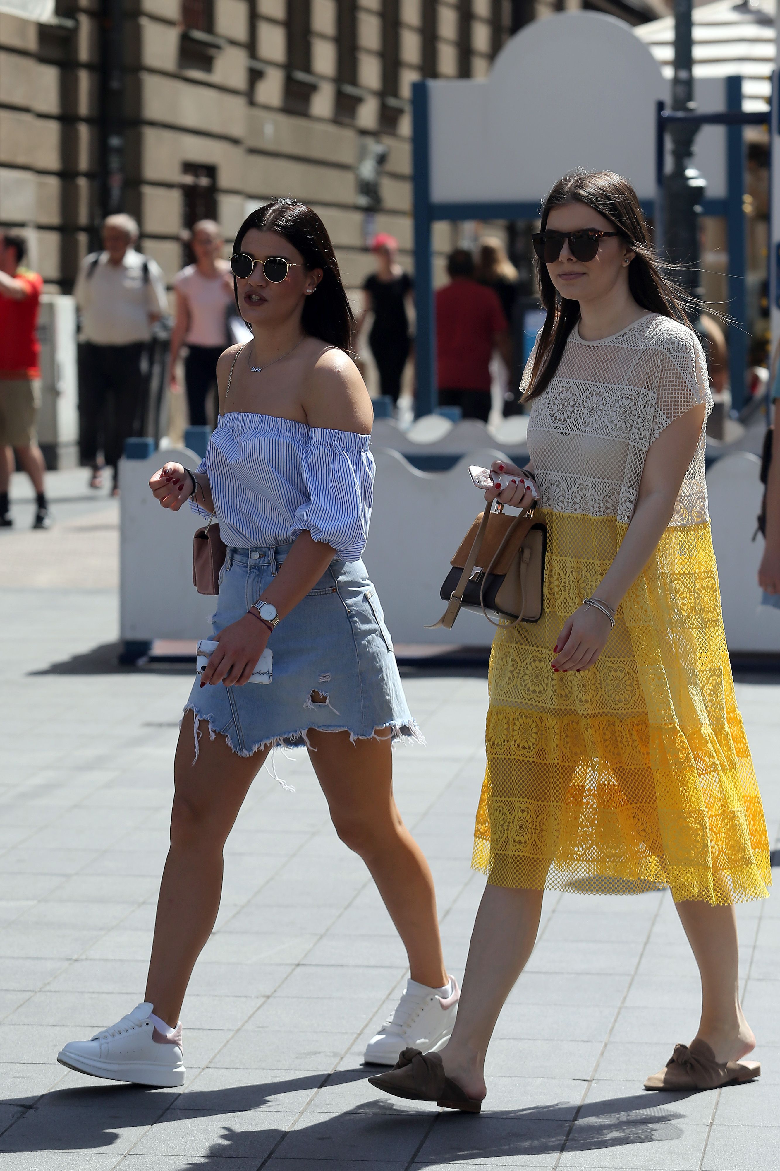 Dvije prijateljice sa zagrebačke špice nose idealne ljetne kombinacije: Kopirajte ih od glave do pete