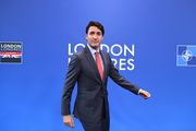 Što kažete na novi look kanadskog premijera Justina Trudeaua? Osim brade, sad je pustio i kosu