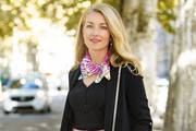 Divna dama zna kako kombinirati elegantne s casual komadima i super je inspiracija za novi radni tjedan