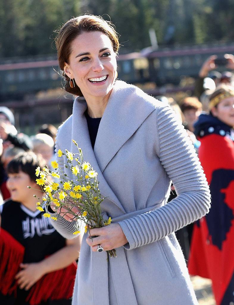 Ovo je 12 najupečatljivijih trudničkih izdanja Kate Middleton