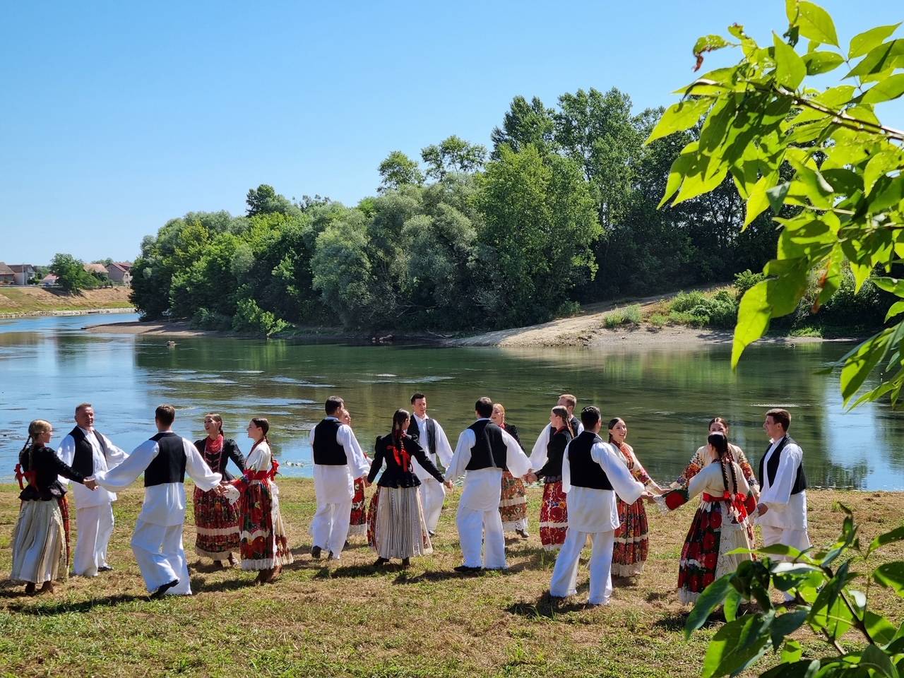 Video spot 'Letovanić, selo pokraj Kupe' pobrao festivalske nagrade