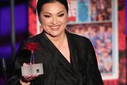 Nina Badrić u crnom od glave do pete i s tamnim naočalama - neprepoznatljiva je!