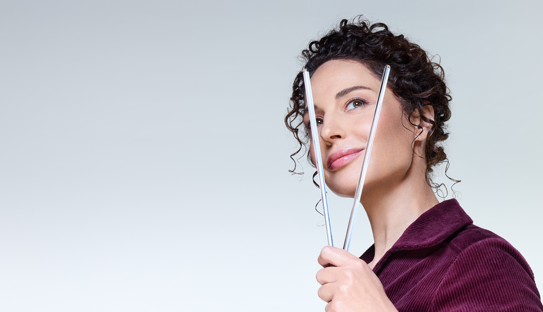 Povratak volumena i čvrstoće: Kako prirodno obnoviti “trokut mladosti”