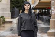 'Najčešće nosim kombinacije slične ovoj u kojima dominiraju tamni tonovi'