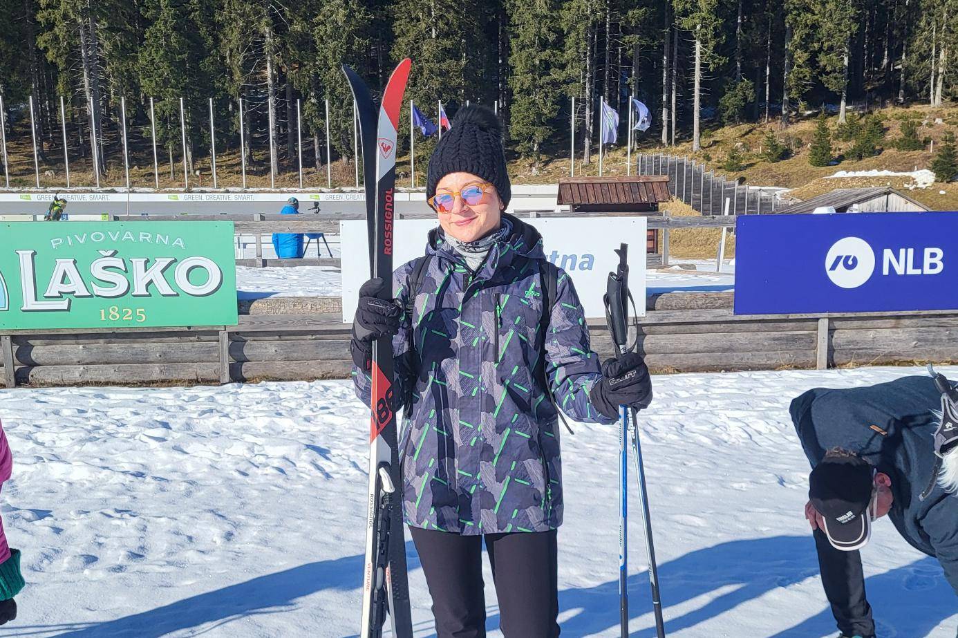 Aktivna zimska čarolija: Od biatlona na Pokljuki do skijanja i noćne šetnje na autentičnom skijalištu Golte