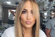 Super-ravne šiške ponovno su in! Voljeli smo ih devedesetih, a Jennifer Lopez već ih je isfurala