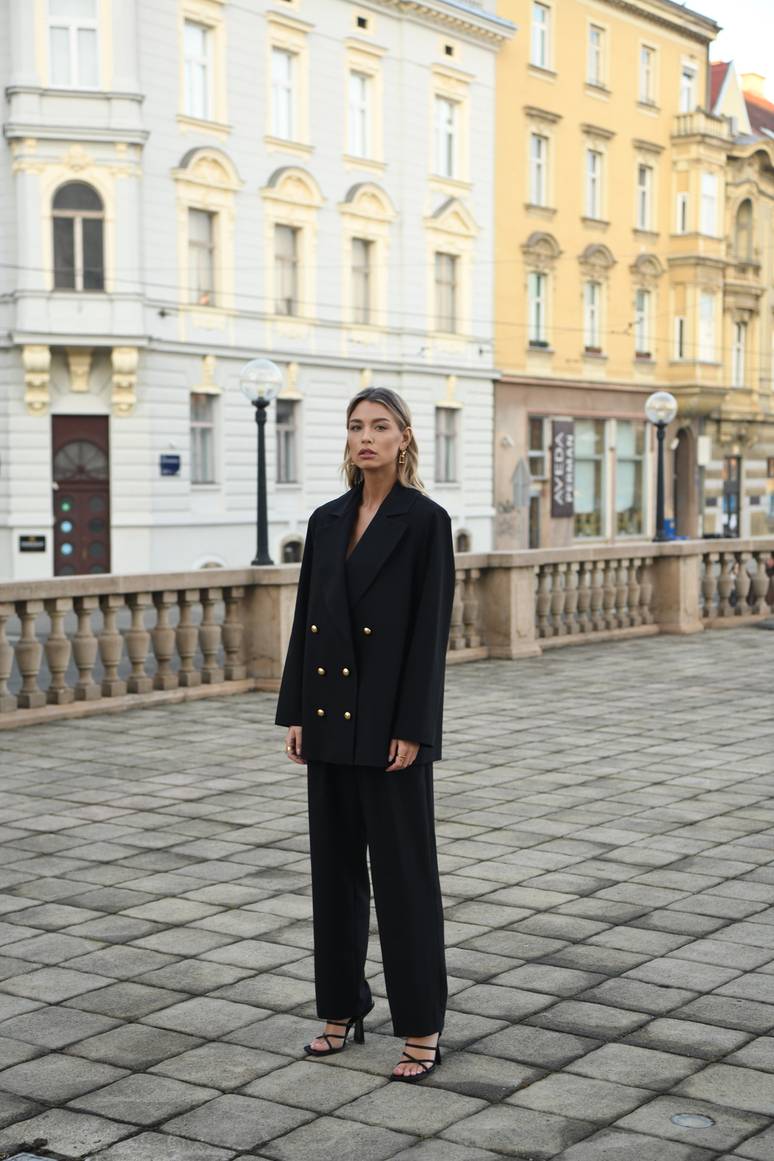 Domaći brend Eloo donosi održivu eleganciju koja odolijeva minusima