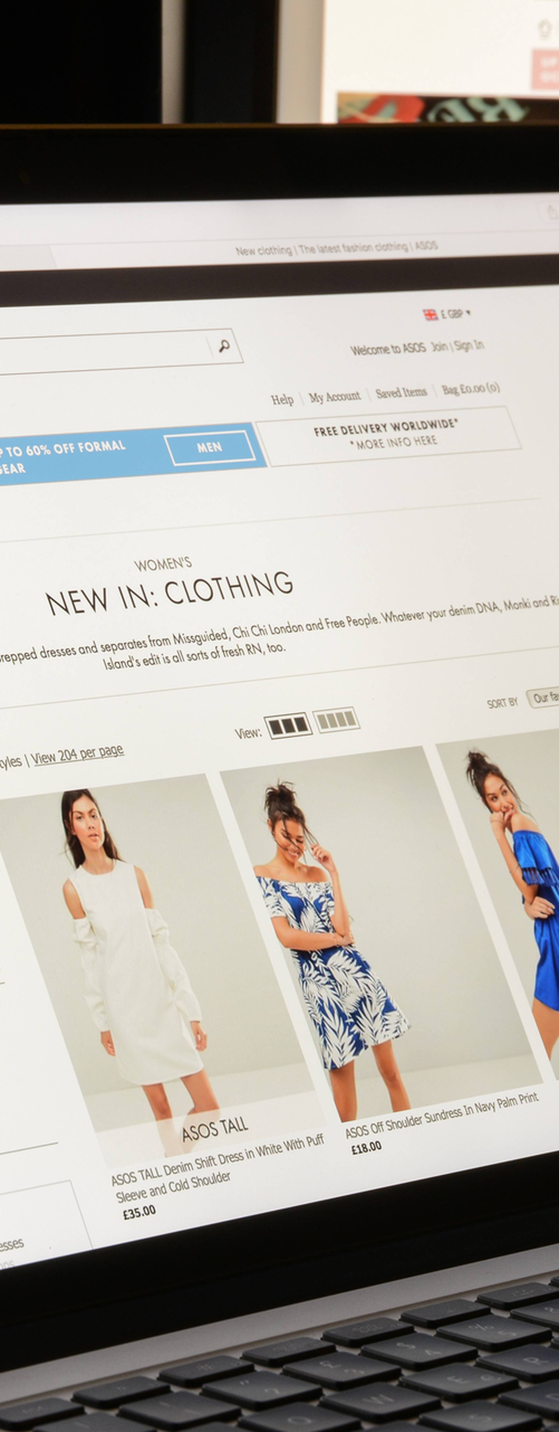 Popularni web shop Asos uveo novosti koje se kupcima neće svidjeti: Povećali cijenu dostave i "prag" za besplatnu dostavu