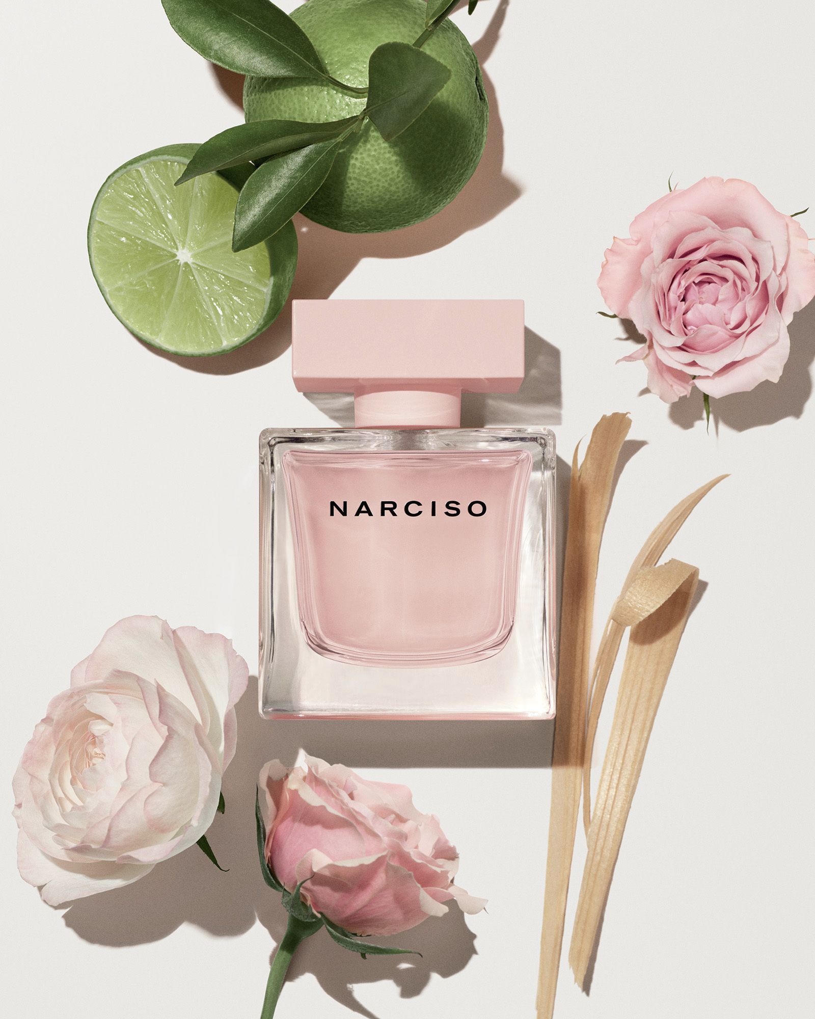 Narciso Rodriguez predstavlja novi Narciso eau de parfum cristal
