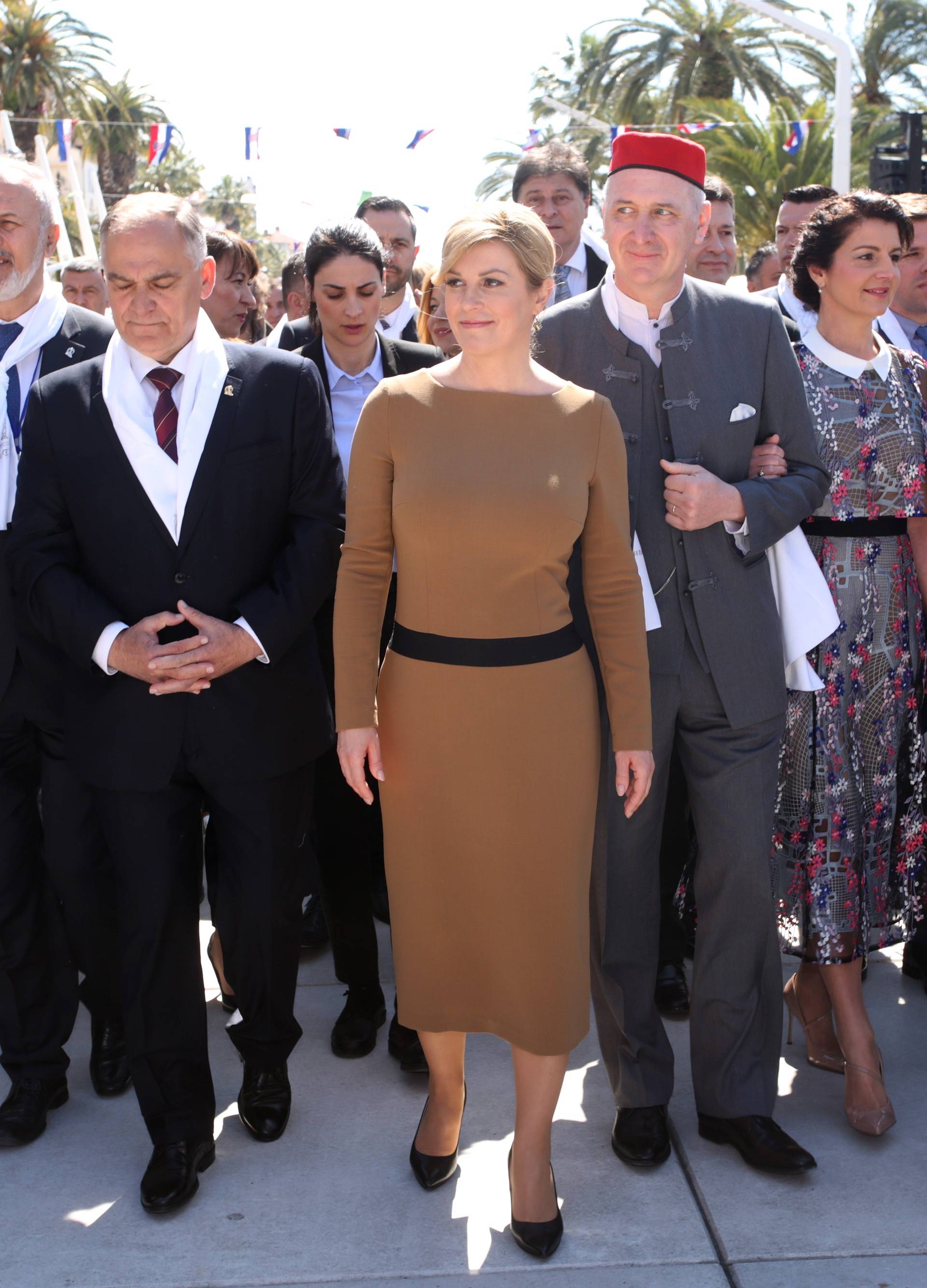 Kolinda Grabar Kitarović i supruga gradonačelnika Splita modno briljirale u chic haljinama