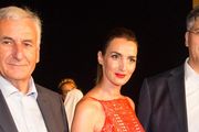 HDZ-ova političarka plijenila poglede u atraktivnoj crvenoj haljini 