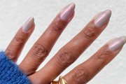Mermaidcore nokti: Nova trend manikura koja donosi dašak ljeta
