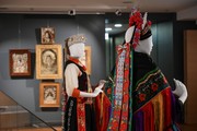 Modni elementi kao svjedoci emotivne tradicije vjenčanja: Otvorena izložba 'Mađarska nevjesta & Sudbine žena'