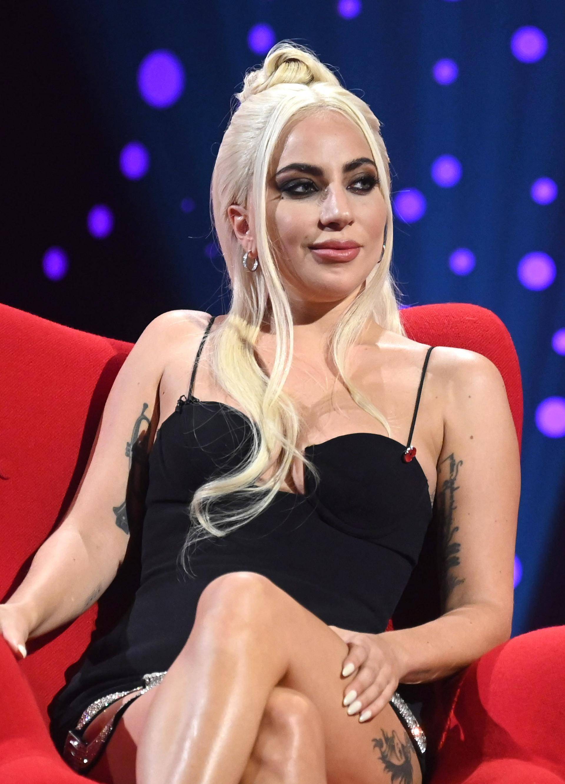 Lady Gaga oduševljava svojim kombinacijama: Uvijek je svoja i upečatljive komade nosi fantastično