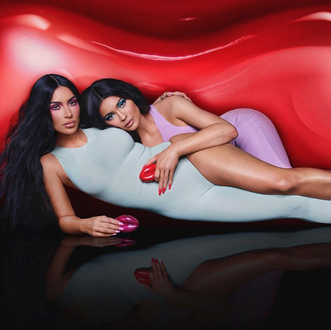 Još jedan beauty proizvod u obitelji: Kim i Kylie lansirat će svoju liniju parfema