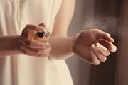 Znate li po čemu se razlikuju parfemske i toaletne vode? Otkrijte mirišu li drugačije i koja duže traje na koži