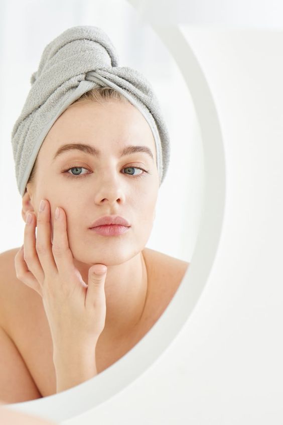 Glavni razlozi zašto vas muči problem suhe kože i kako ga riješiti, prema savjetima stručnjaka