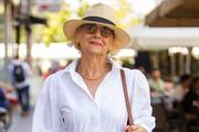 Od ove dame svi možemo učiti o stilu: Znanstvenica je od svega par klasičnih komada napravila savršen ljetni stajling