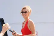 Bella Hadid ima super modnu formulu za vruće dane, a cipele koje nosi klasik su već godinama