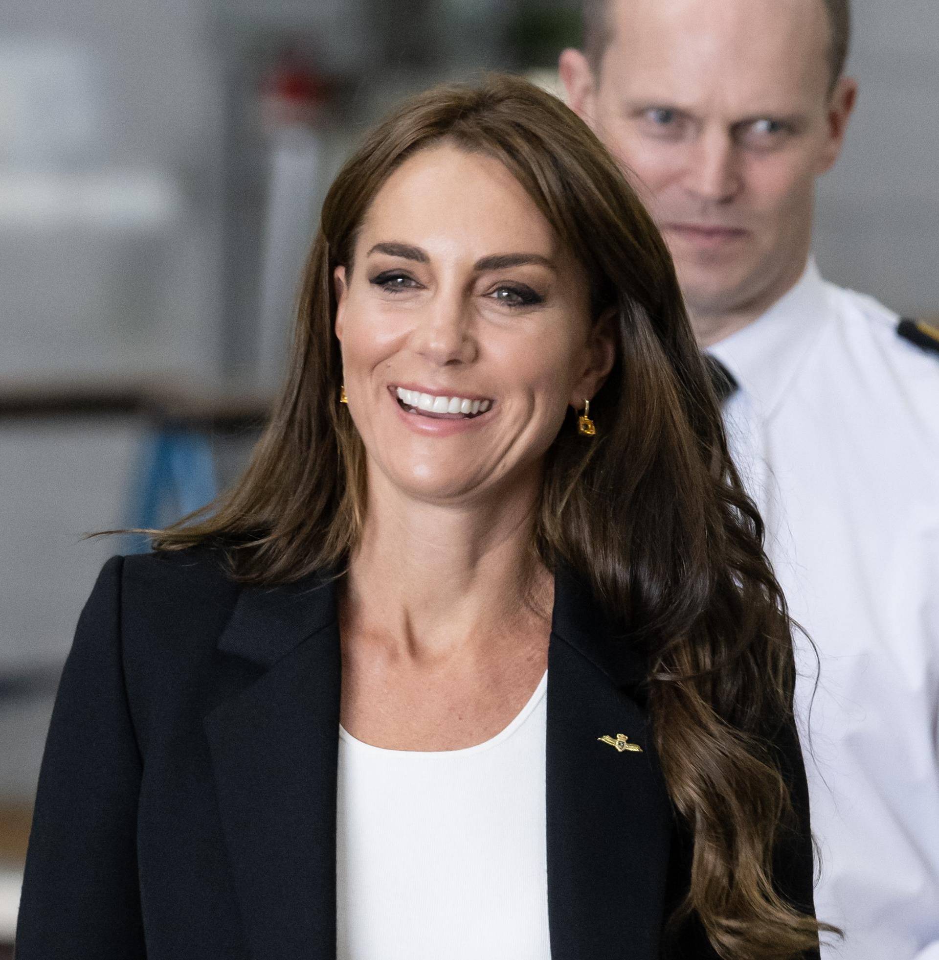 Kate Middleton ima odličnu novu fringe frizuru koju rado kopiramo u novoj jesenskoj sezoni