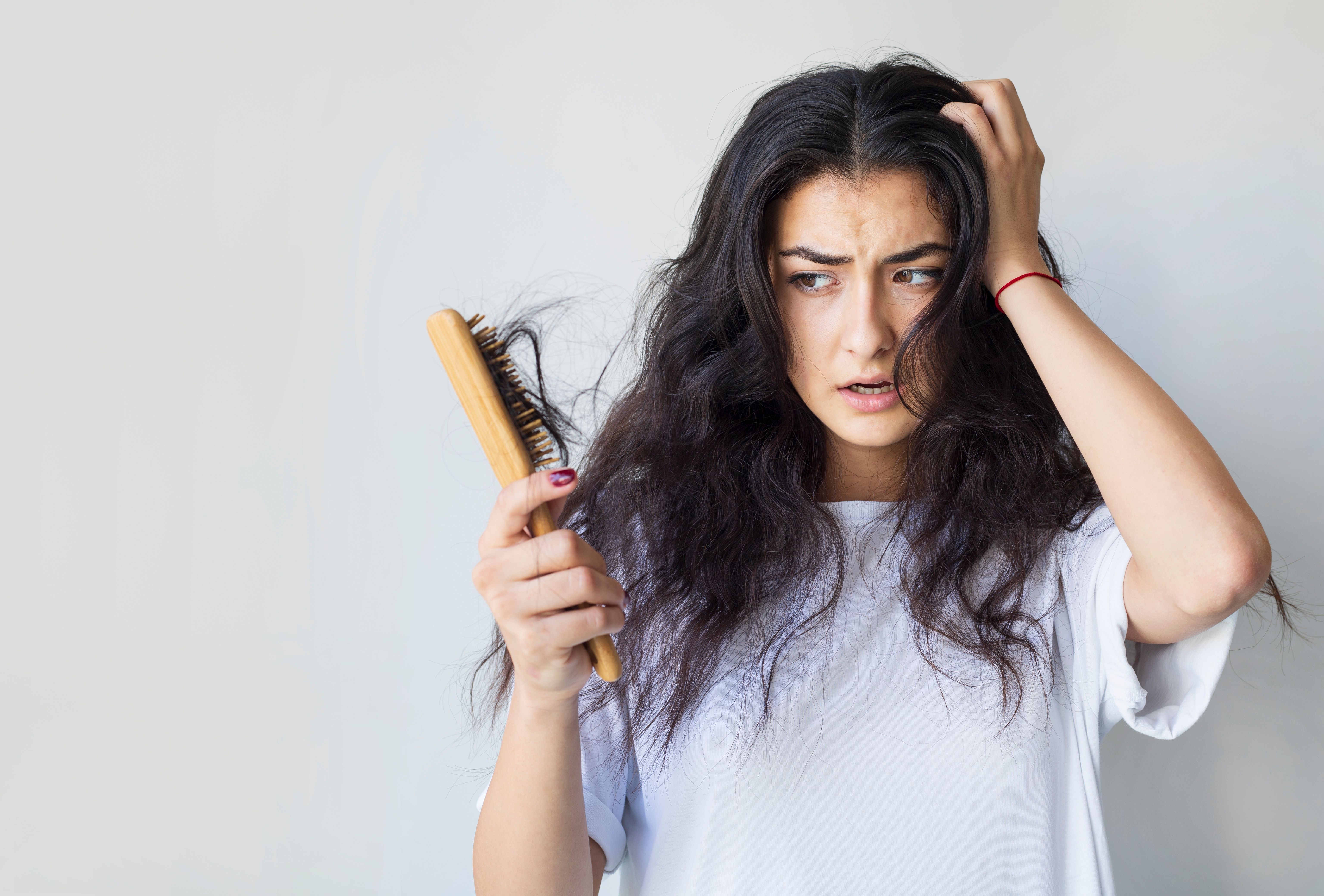 Čini li vam se ponekad da vas "boli" kosa? Evo u čemu je stvar i kako riješiti problem