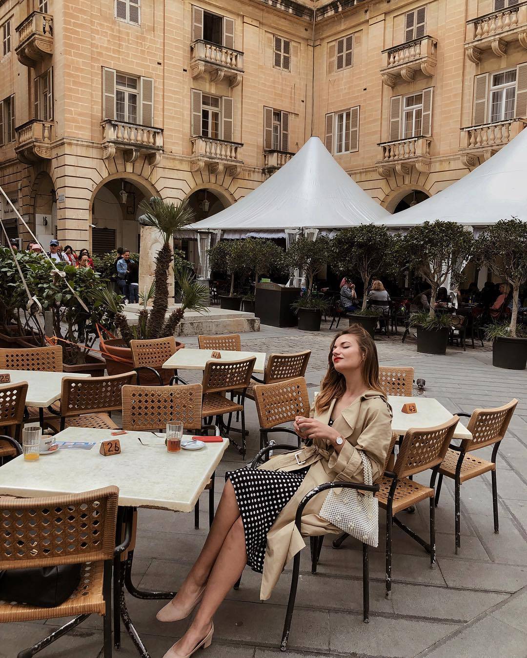 Cure na Instagramu obožavaju cipele kakve su nosile i naše bake, samo u modernijoj verziji!