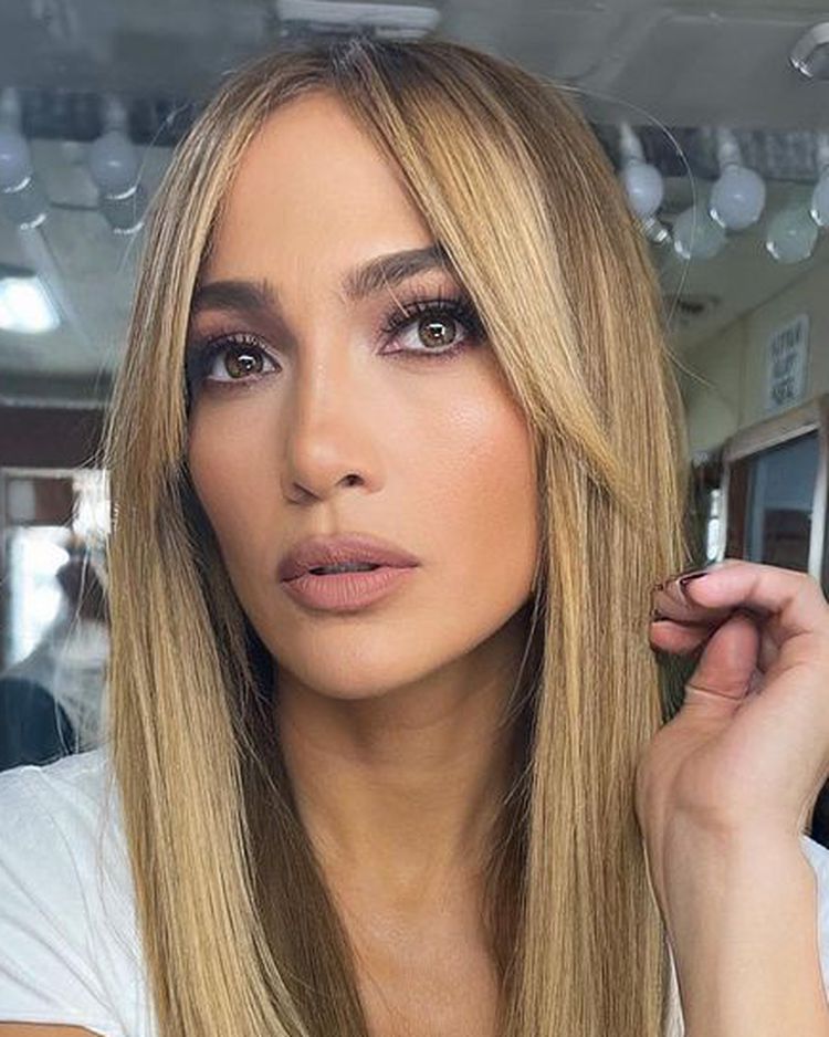 Jennifer Lopez pokazala novu super frizuru koju mogu isprobati svi koji razmišljaju o šiškama