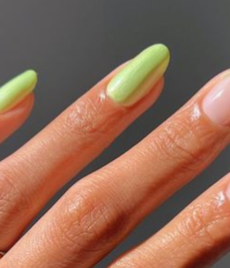 Zeleni nokti su najtraženija nijansa ovog mjeseca; inspirirajte se ovim dizajnima