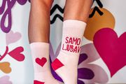 Dizajn s hrvatskim štihom: Puro Amor nudi preslatke čarape s natpisima, zanimljive kalendare, bilježnice...