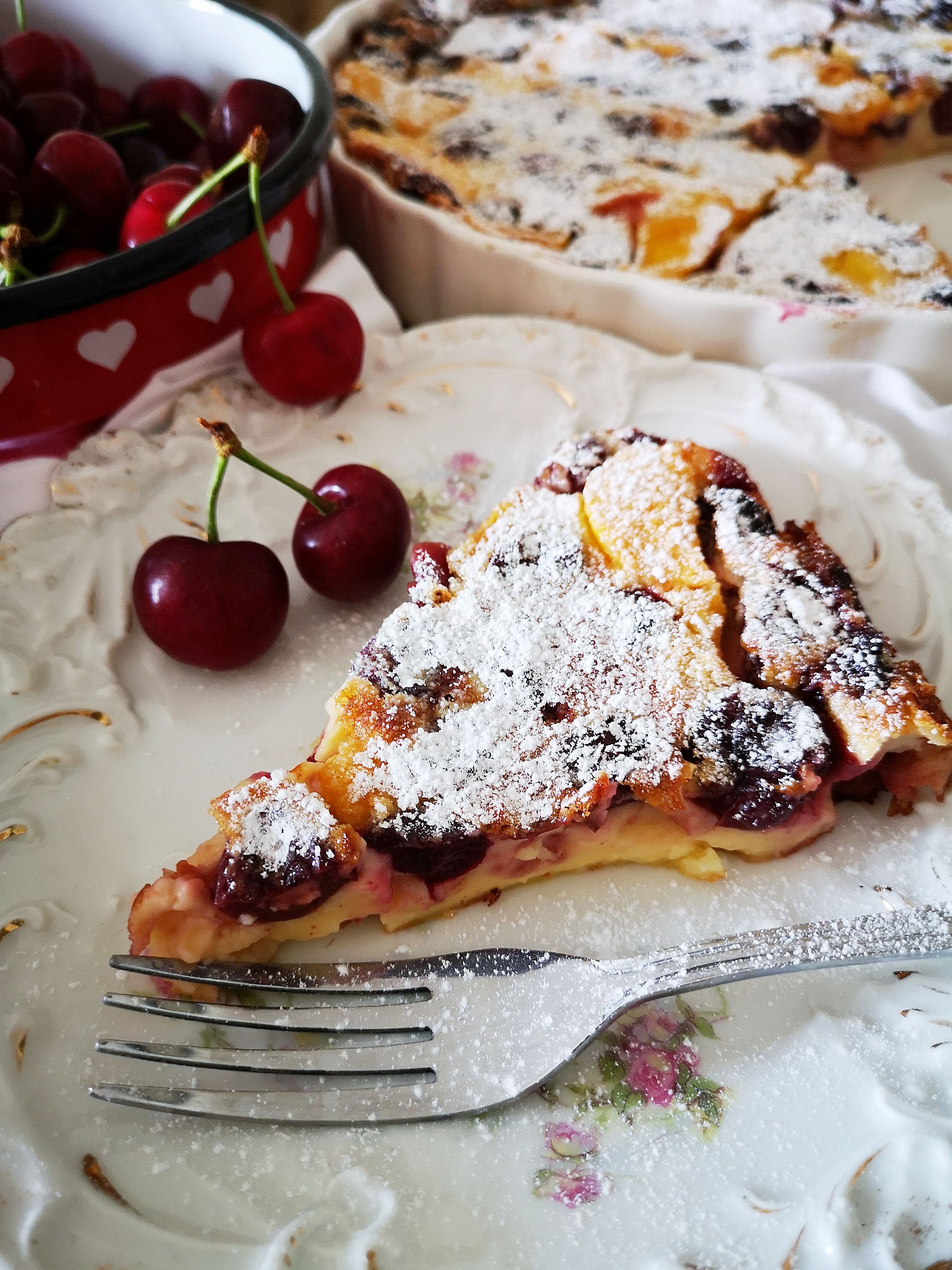 Kao stvoren za ljetne dane: Domaća blogerica podijelila nam je recept za ukusnu francusku deliciju s trešnjama