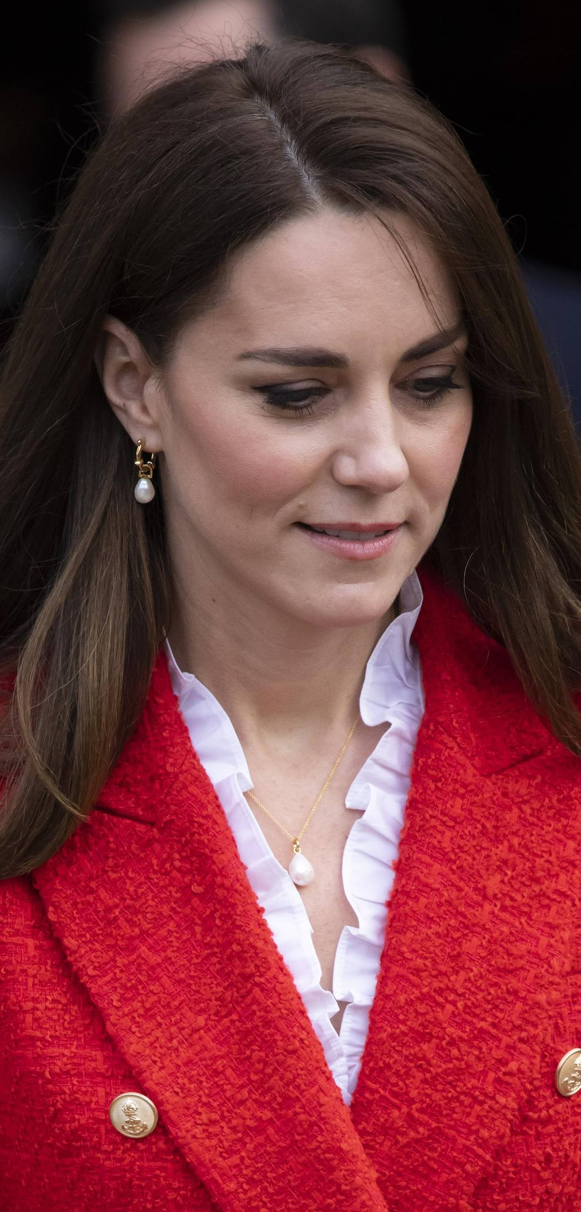 Kate Middleton odlično nosi Zarin potpis: Takav je sako rasprodan, no pronašli smo gotovo identičan model