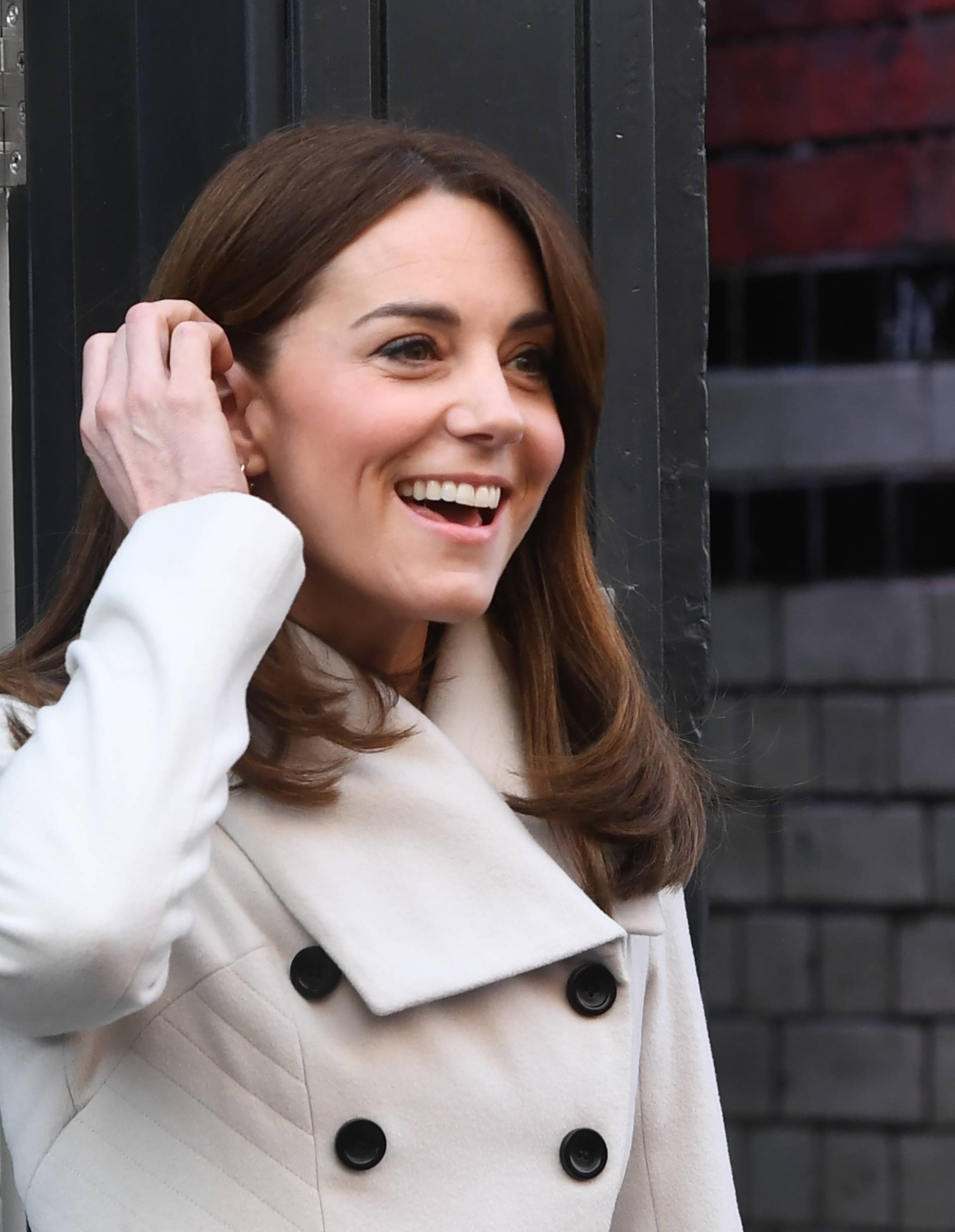 Kate Middleton pokazala novu frizuru i odabrala modni dodatak koji je trenutačno veliki hit