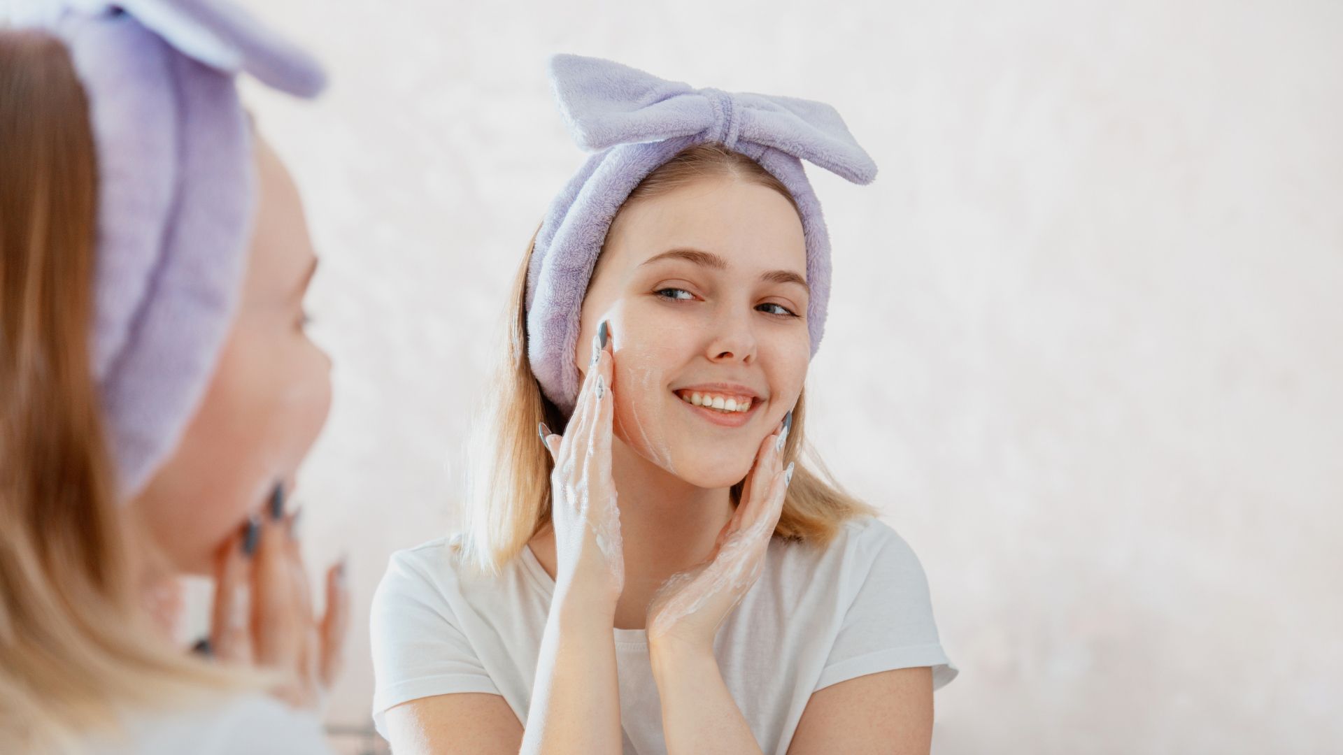 Skincare rutina za tinejdžere koja garantira glass skin efekt