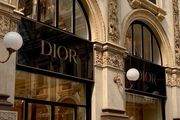 Dior i Armani pod povećalom radi nezakonitih praksi u radu: Kazne mogu biti i do 10 milijuna eura!