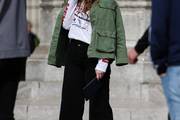 Oko njenih tenisica vode se vječne modne bitke, a ovaj styling zaslužio je - čistu peticu!