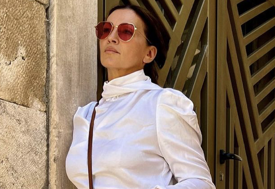 Nina Badrić blista u maloj bijeloj haljini: Zbog efektnih detalja, haljina ne prolazi nezamijećeno