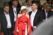 Sanja Musić Milanović iznenadila stajlingom na Sinjskoj alci: Vatreno crveno odijelo odvažan je modni iskorak