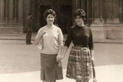 Što se nosilo u Zagrebu 1960-ih? Stara fotografija dviju dama oduševila nas je na prvu
