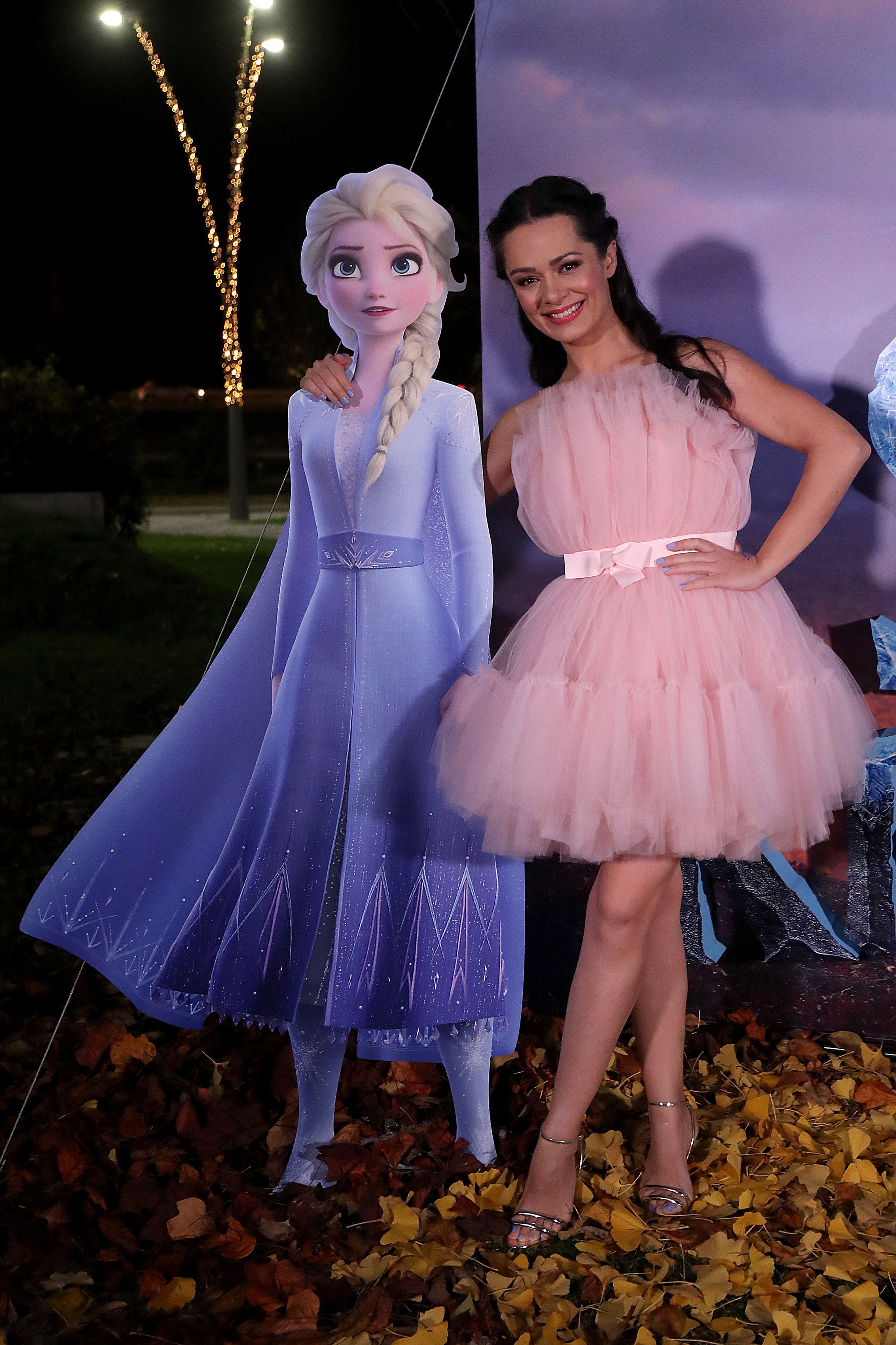 Jedna od princeza! Kristina Krepela pojavila se u bajkovitoj haljini na premijeri Snježnog kraljevstva 2