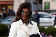 Supruga splitskog gradonačelnika Opare bira odvažne komade; pozornost ukrala trendi torbicom