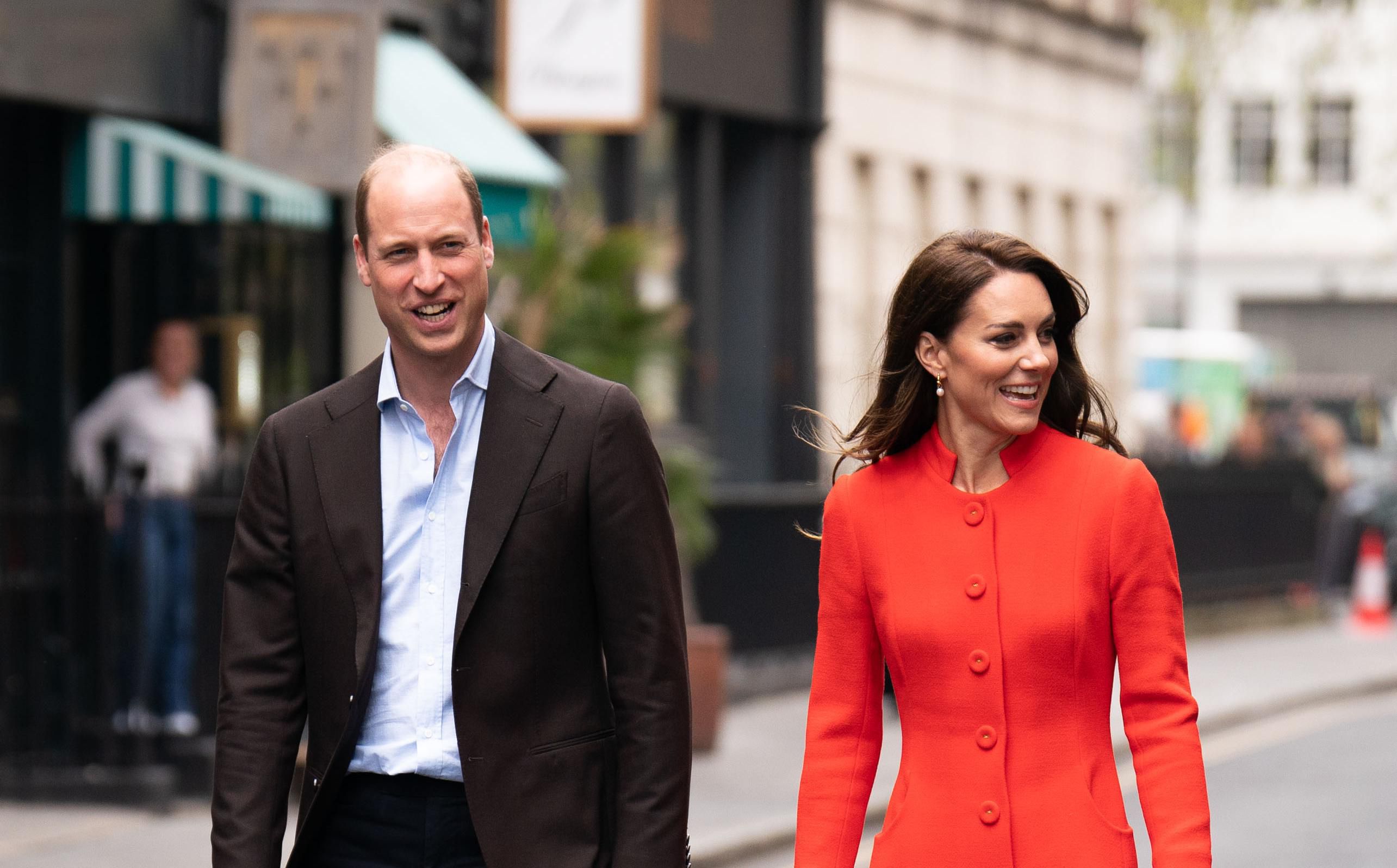 Nova kontroverza oko Kate Middleton: Pojavila se u javnosti s princem Williamom, no mnogi tvrde da to - nije ona